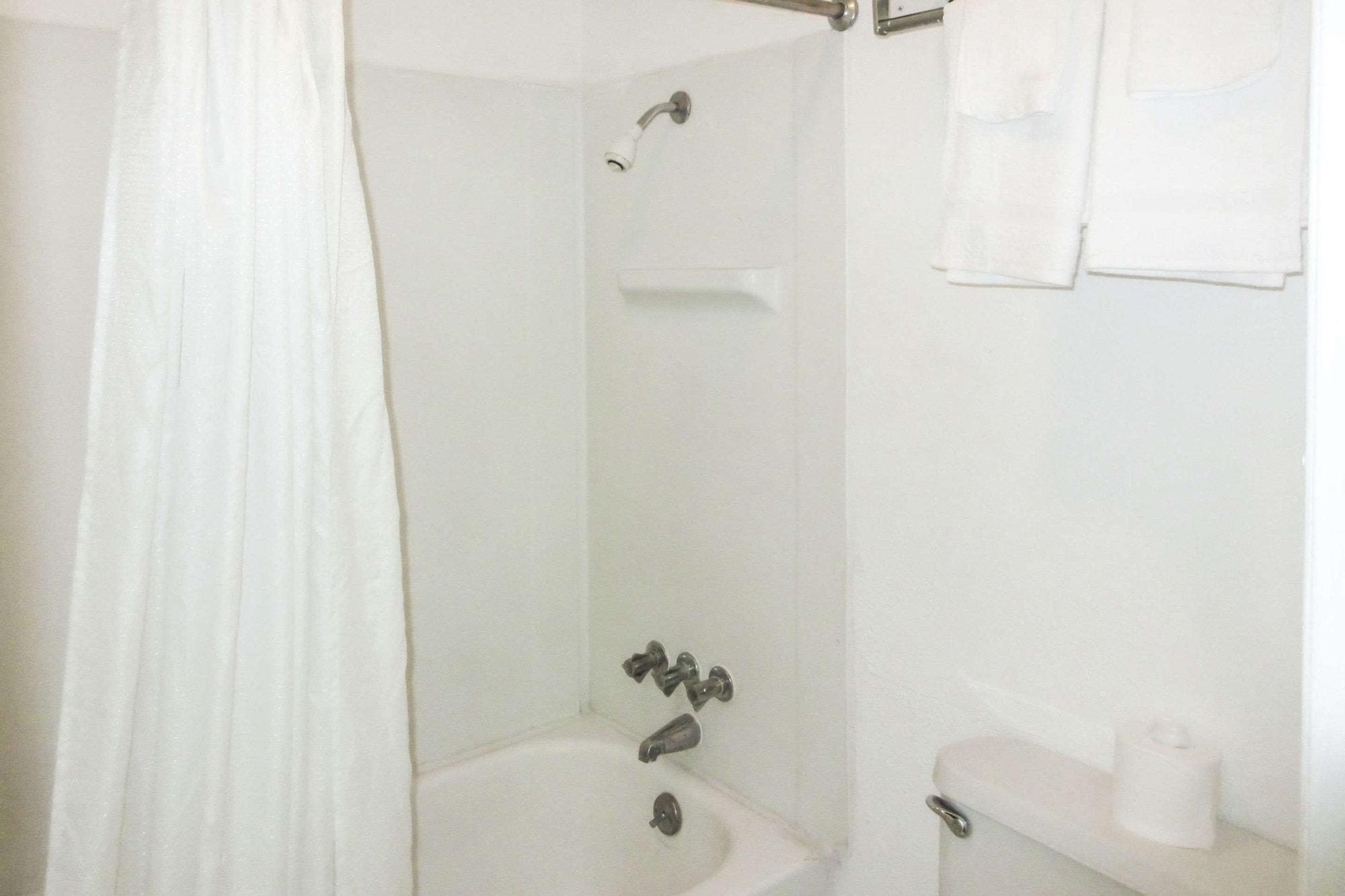 Rodeway Inn Brazil Kültér fotó