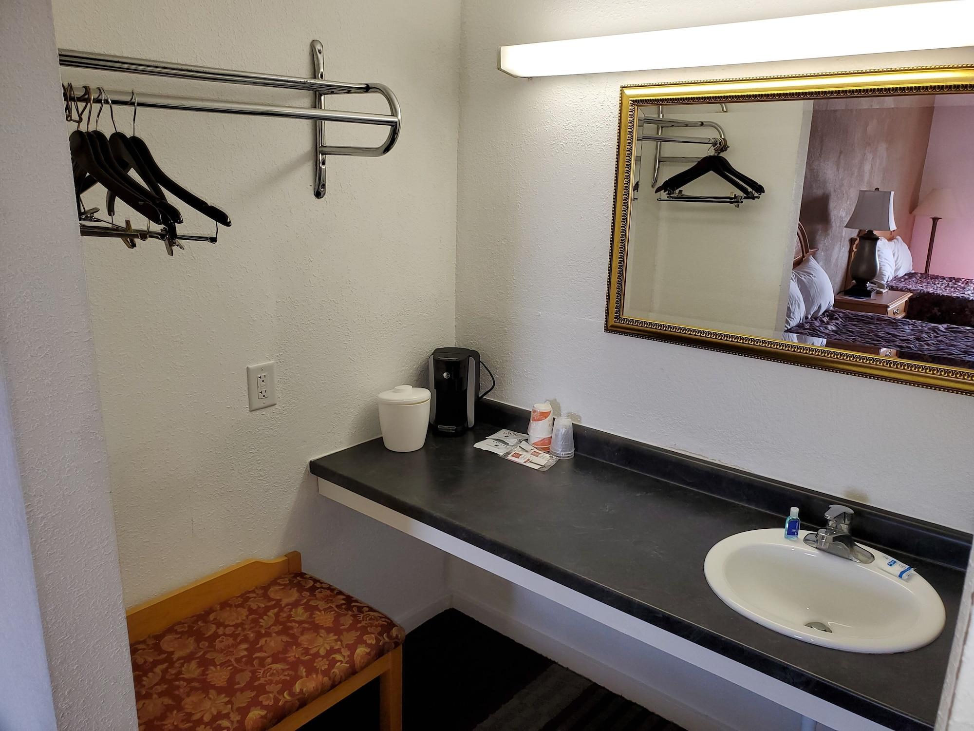 Rodeway Inn Brazil Kültér fotó