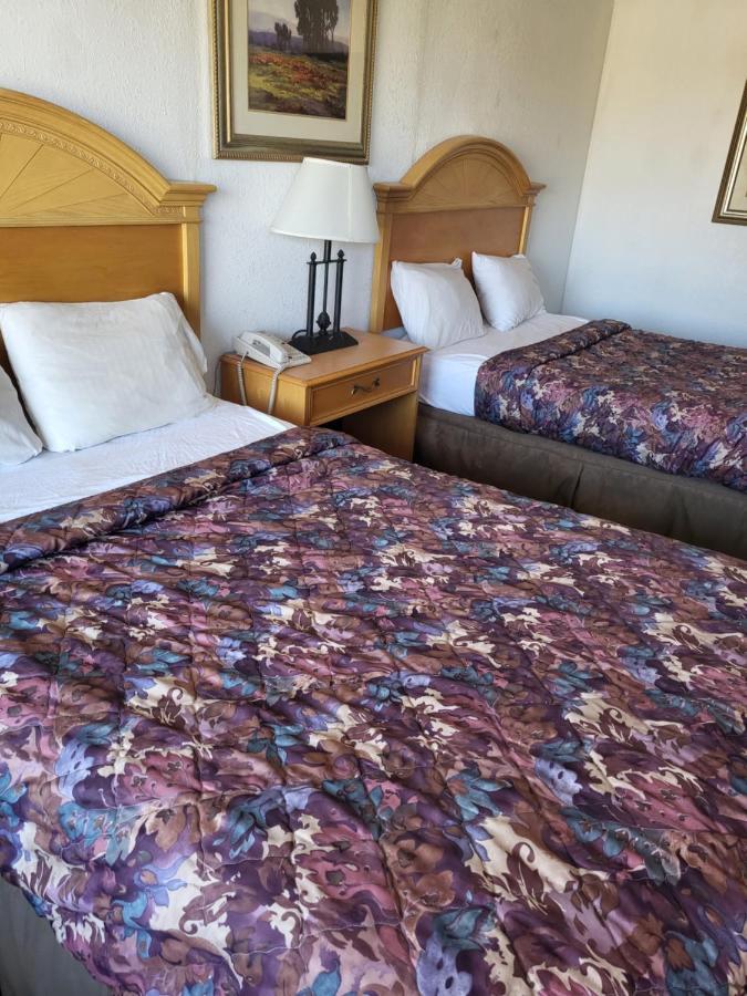 Rodeway Inn Brazil Kültér fotó